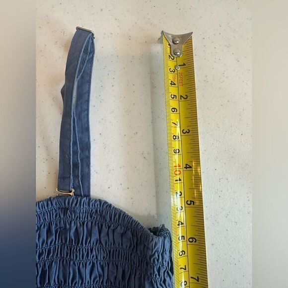 American Eagle Women Size Medium Blue Smocked Lace Up Adjustable Strap Crop Top - Picture 10 of 13